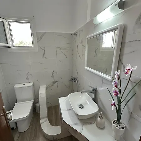 Family House Near Apartment *