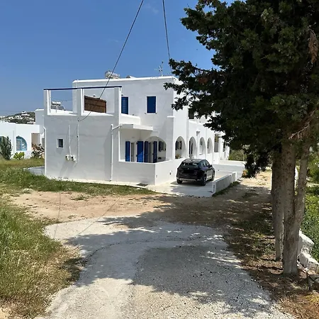 Family House Near Apartment Logaras