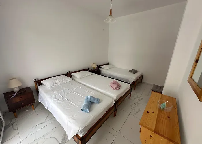 Apartment Family House Near