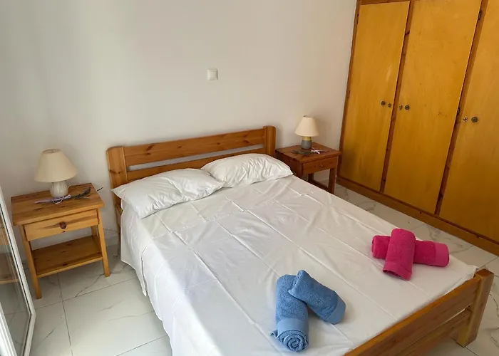 Family House Near Apartment Logaras